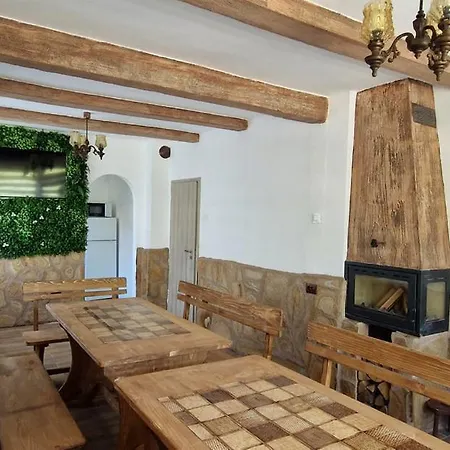 Guest house „бащината къща“-за гости