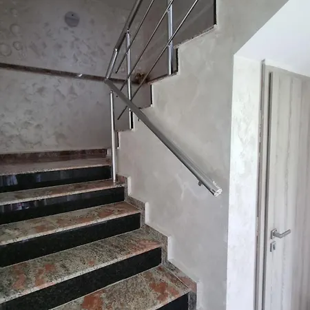 Guest house „бащината къща“-за гости